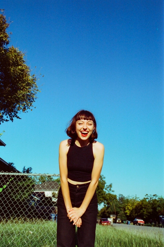Stella Donnelly ©Pooneh Ghana