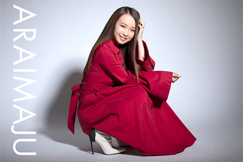 荒井麻珠 Official Store